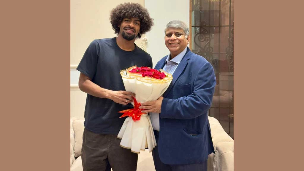 Hamza Arrives in Dhaka: Premier League Star Ignites New Era for Bangladesh Football